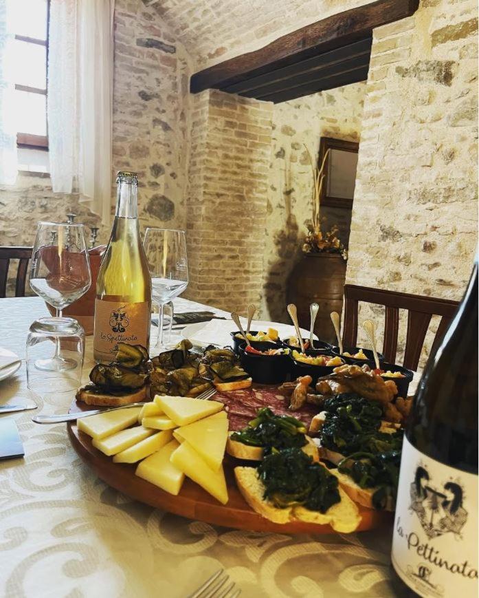 Agriturismo Il Molino Antico - 5 Girasoli سبوليتو المظهر الخارجي الصورة