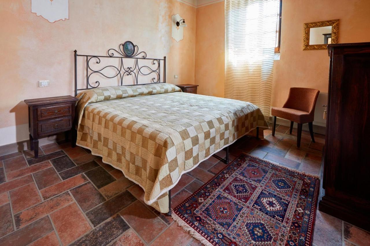 Agriturismo Il Molino Antico - 5 Girasoli سبوليتو المظهر الخارجي الصورة